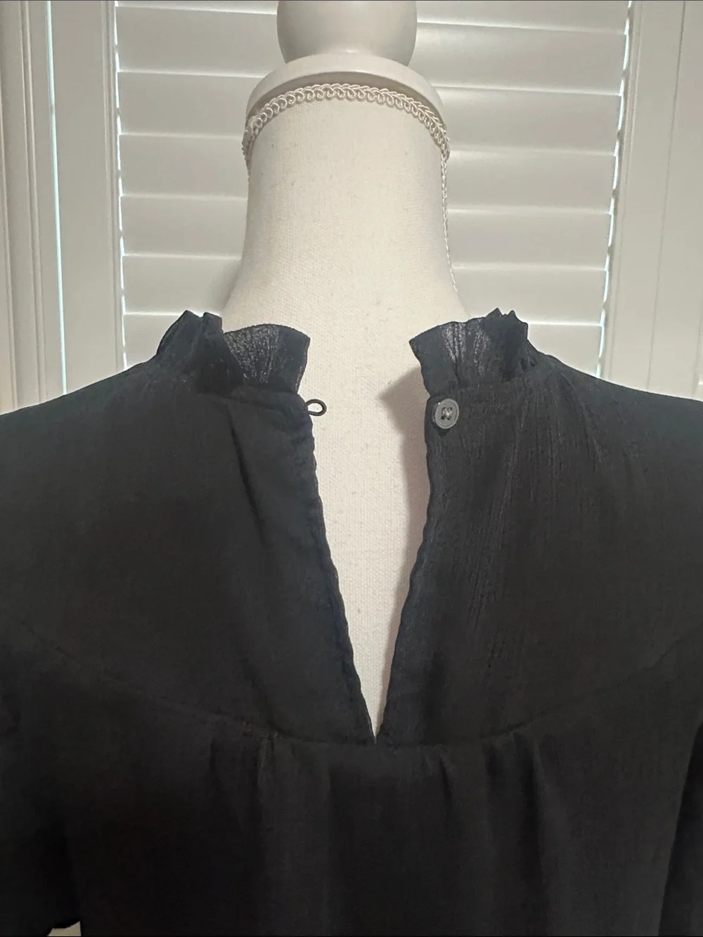 LOFT Black Ruffle-Neck Short Sleeve Blouse | A11